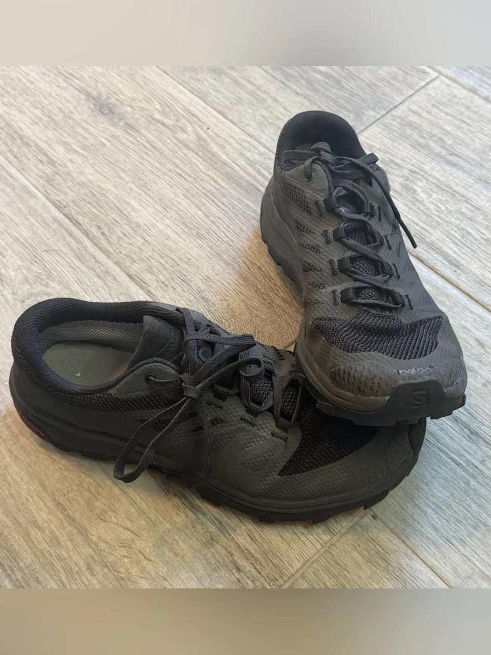 Salomon Outline GTX Men's Size 9 Black Hiking Shoes Low Top Sneaker Tactical